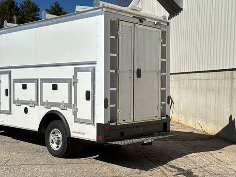 New 2026 Chevrolet Express 3500 w/ Power Convenience Package RWD image 8