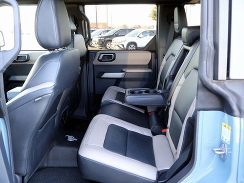 Used 2023 Ford Bronco Wildtrak image 25