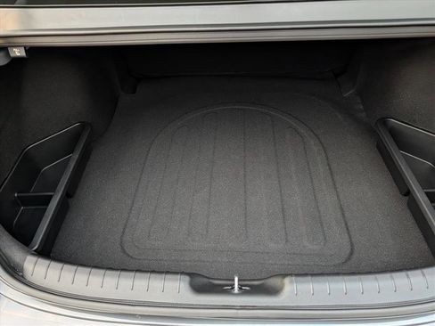 Certified 2025 Hyundai Elantra SEL image 18