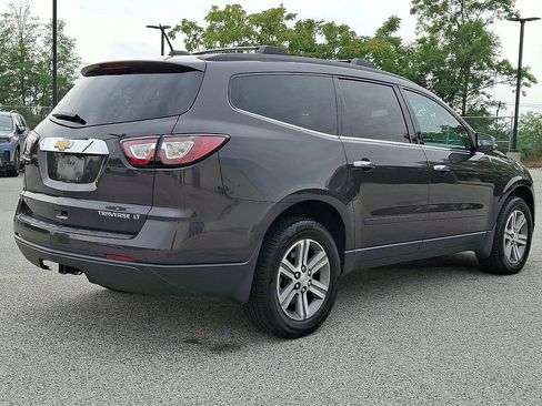 Used 2016 Chevrolet Traverse LT AWD/4WD image 9