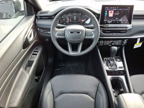 New 2026 Jeep Compass Limited image 7
