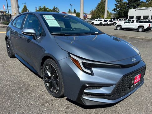 Certified 2024 Toyota Corolla XSE FWD image 3