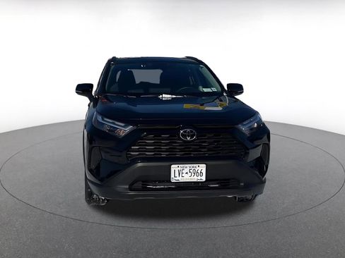 Used 2025 Toyota RAV4 XLE image 3