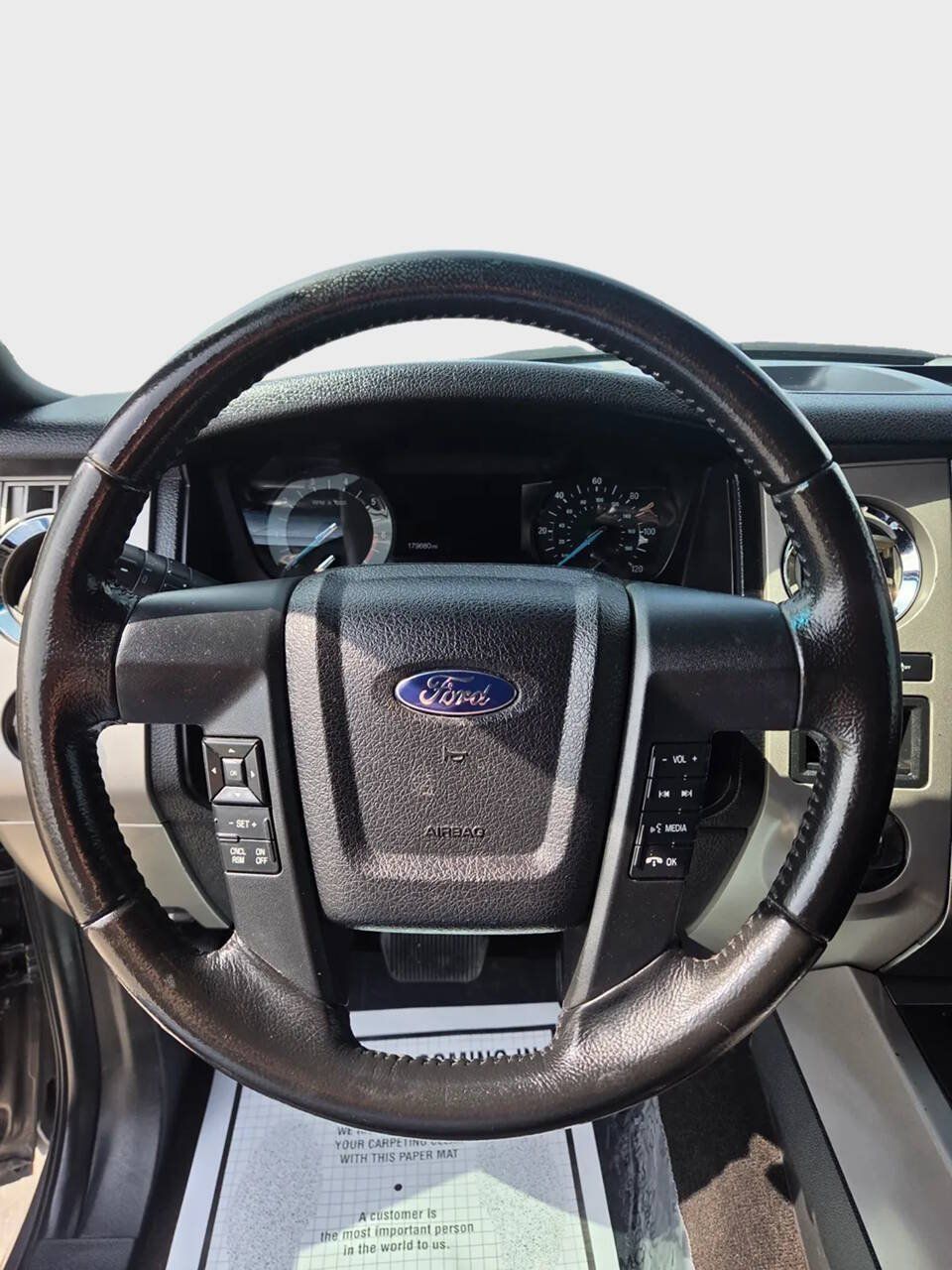 Used 2015 Ford Expedition XLT w/ Equipment Group 201A RWD image 8
