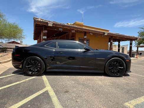 Used 2012 Chevrolet Camaro ZL1 RWD image 9