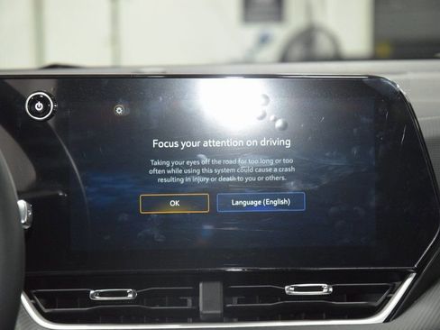 New 2026 Chevrolet Equinox LT FWD image 29