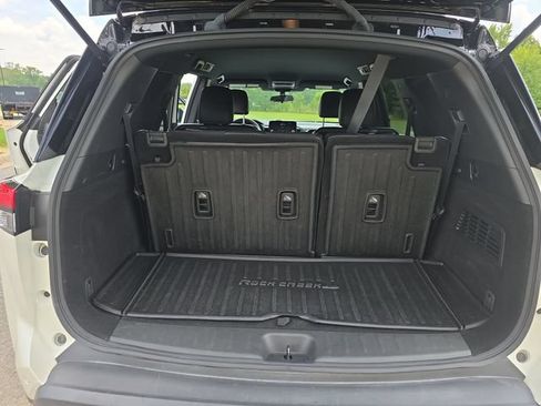 Used 2023 Nissan Pathfinder Rock Creek AWD/4WD image 14