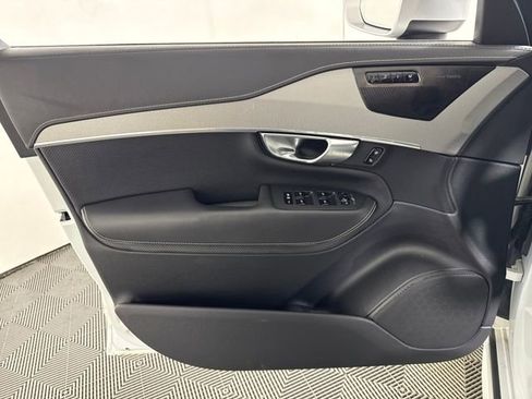 Used 2019 Volvo XC90 T5 R-Design image 23