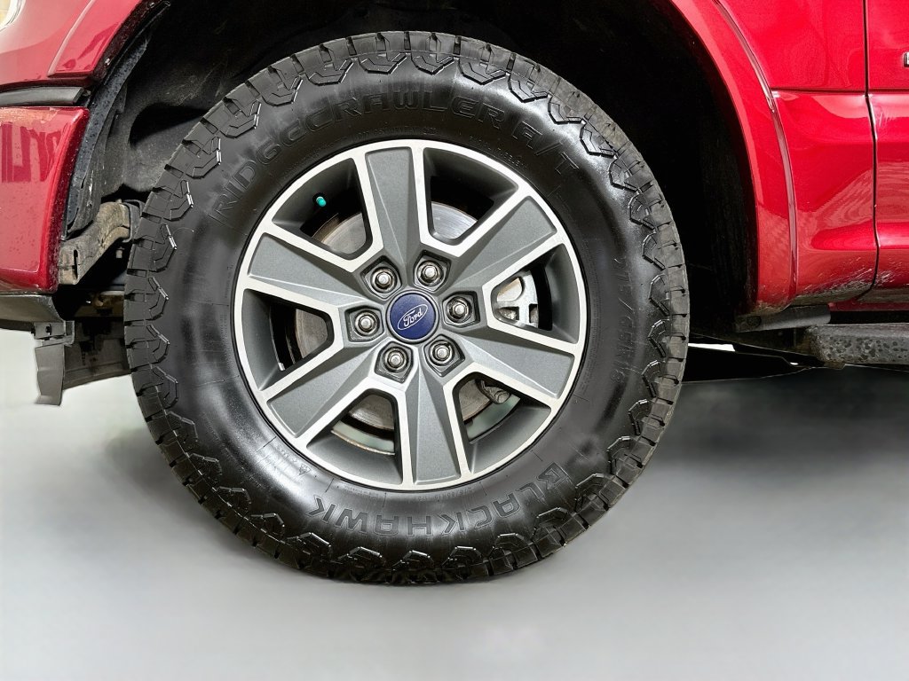 Used 2016 Ford F150 XLT w/ Equipment Group 302A Luxury AWD/4WD image 37