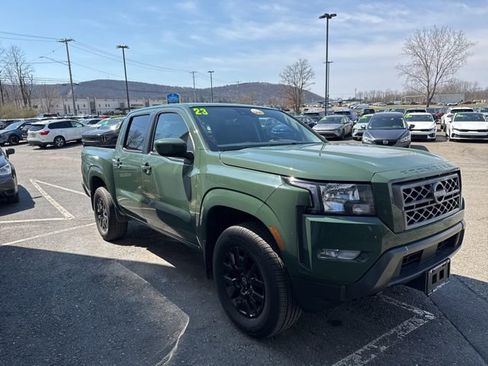 Used 2023 Nissan Frontier SV w/ SV Convenience Package AWD/4WD image 6