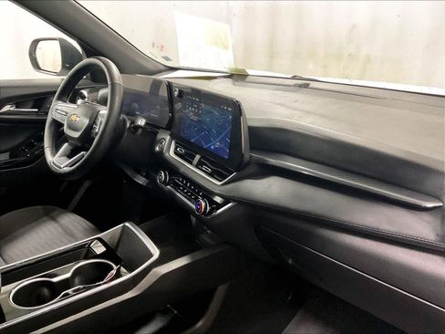 Used 2025 Chevrolet Equinox LT image 14