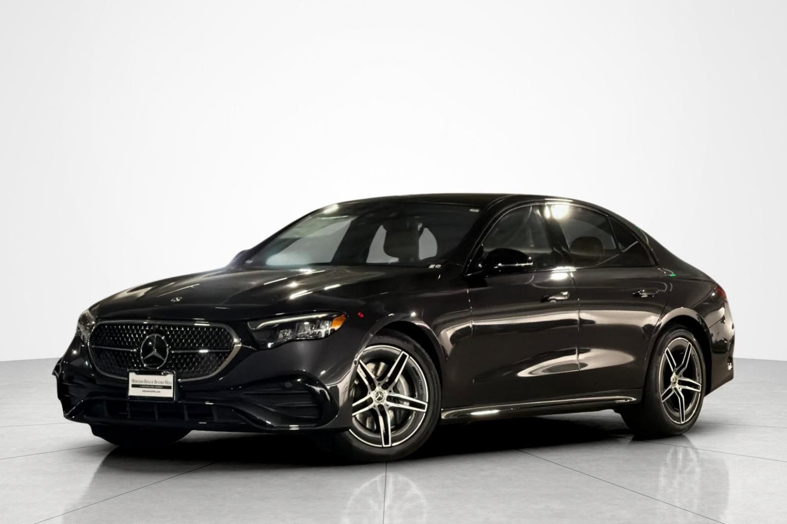 New 2027 Mercedes-Benz E 450 4MATIC Sedan image 1
