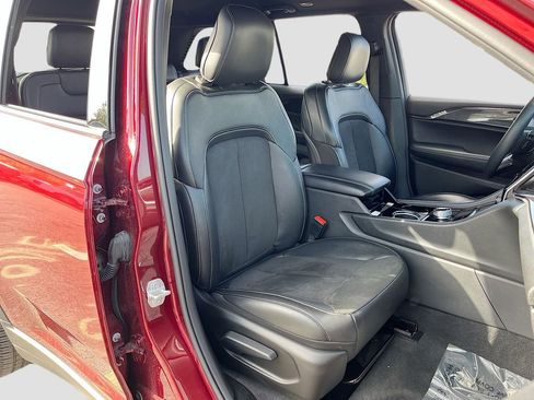 Used 2022 Jeep Grand Cherokee Altitude image 26