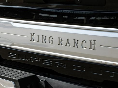 Used 2018 Ford F250 King Ranch w/ Chrome Package image 47