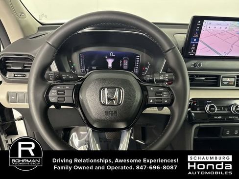 Certified 2026 Honda Pilot Touring image 12