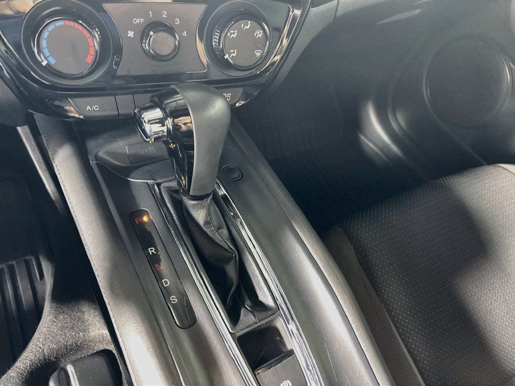Used 2022 Honda HR-V Sport image 17