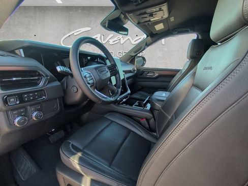 Used 2025 GMC Yukon Denali image 19