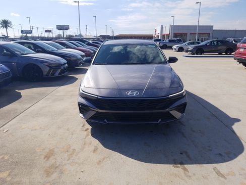 New 2026 Hyundai Elantra Sport FWD image 2