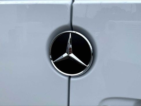 New 2025 Mercedes-Benz Sprinter 2500 image 7