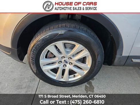 Used 2019 Ford Explorer XLT w/ Equipment Group 202A image 19