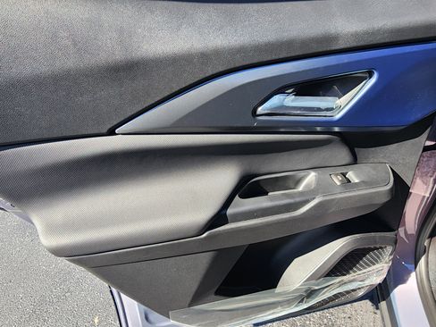 New 2026 Chevrolet Equinox EV LT image 16