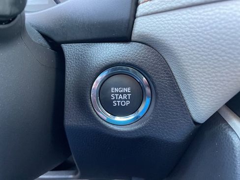 Used 2025 Toyota RAV4 XLE w/ Convenience Package image 24