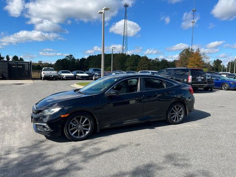 Used 2019 Honda Civic EX image 5