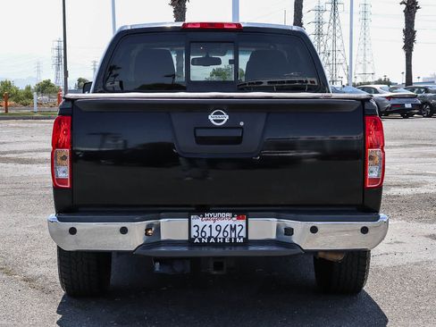 Used 2018 Nissan Frontier SV w/ Value Truck Package RWD image 8