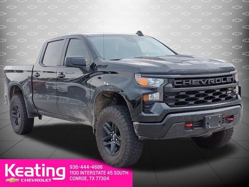 Used 2025 Chevrolet Silverado 1500 Custom Trail Boss w/ LPO, Dark Essentials Package AWD/4WD image 3