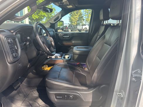 Used 2021 Chevrolet Silverado 3500 High Country w/ Z71 Off-Road Package AWD/4WD image 5