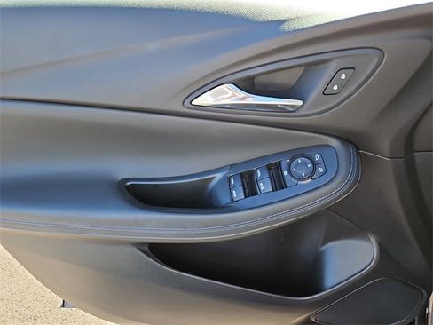 Certified 2025 Buick Encore GX Sport Touring w/ Advanced Technology Package image 17