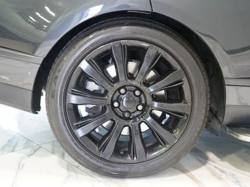 Used 2018 Land Rover Range Rover Supercharged AWD/4WD image 40
