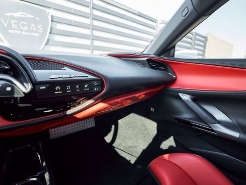 Used 2022 Ferrari SF90 Stradale image 79