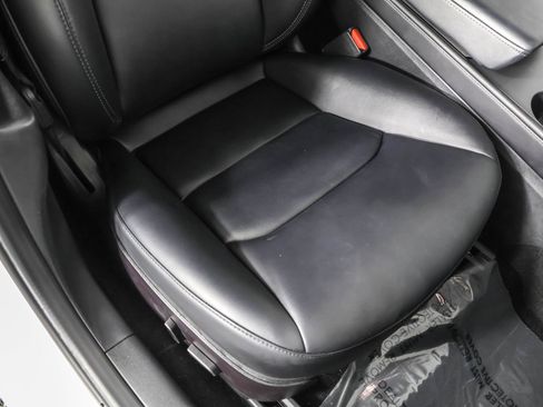 Used 2021 Tesla Model 3 Standard Range Plus image 45