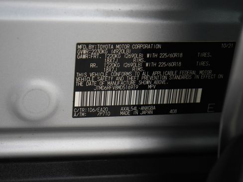 Used 2021 Toyota RAV4 Limited w/ Limited Grade Weather Package AWD/4WD image 28