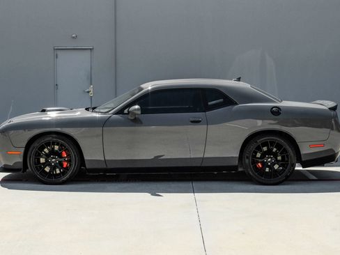 Used 2023 Dodge Challenger R/T Scat Pack w/ Plus Package RWD image 9