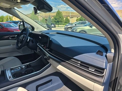 New 2026 Kia Carnival SX w/ SX Dark Edition Package image 7