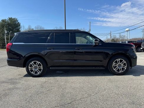 Used 2025 Ford Expedition Max Active image 13