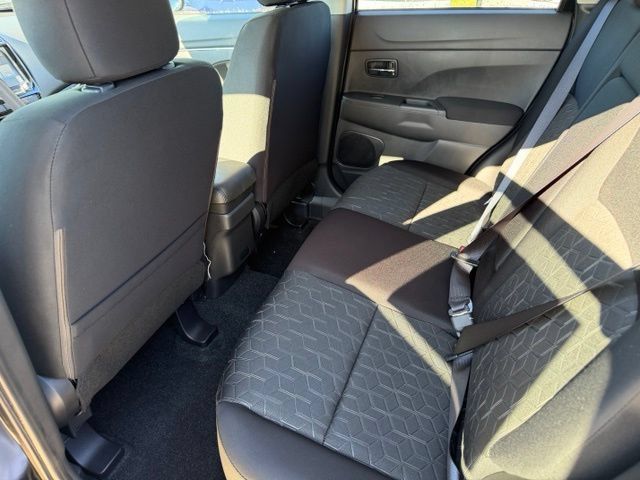 New 2027 Mitsubishi Outlander Sport ES AWD/4WD image 17