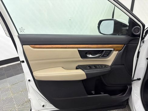 Used 2019 Honda CR-V Touring image 11