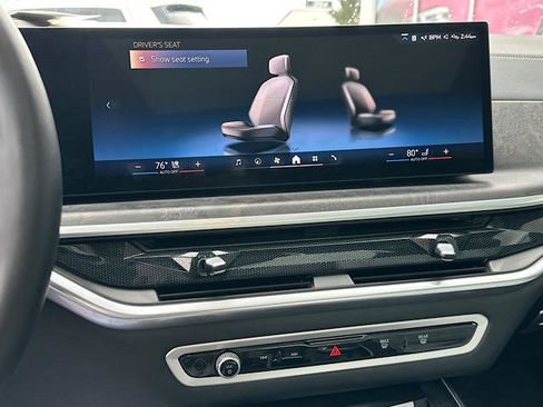 Certified 2024 BMW X7 xDrive40i w/ M Sport Package image 31