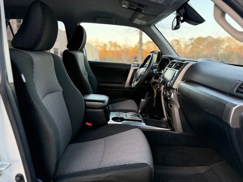 Used 2021 Toyota 4Runner SR5 image 33