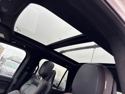Certified 2024 Lincoln Navigator Black Label image 25