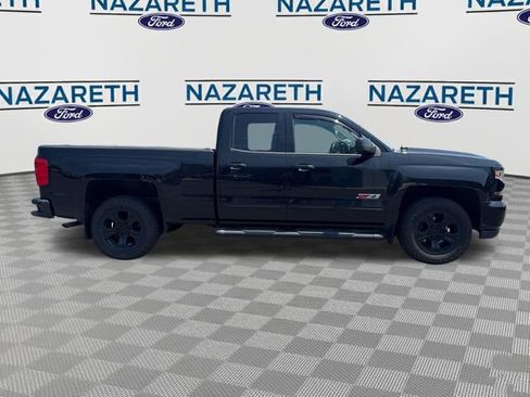 Used 2017 Chevrolet Silverado 1500 LT w/ Midnight Edition AWD/4WD image 8