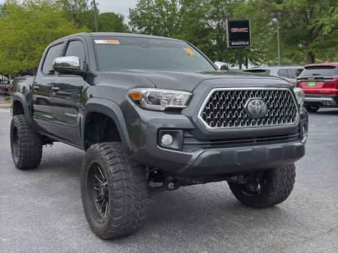 Used 2019 Toyota Tacoma TRD Off-Road AWD/4WD image 1