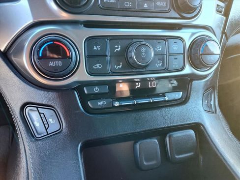 Used 2018 Chevrolet Tahoe LT image 24