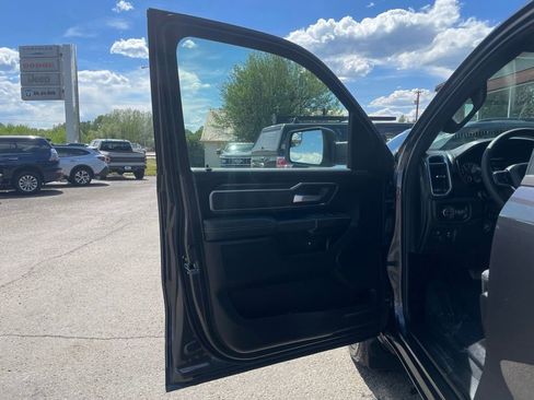 Used 2025 RAM 1500 Big Horn AWD/4WD image 14