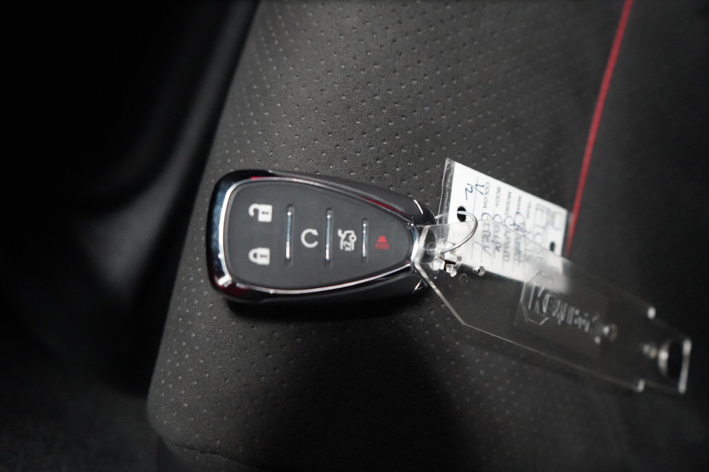 Used 2018 Chevrolet Camaro ZL1 RWD image 39
