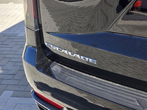 Used 2024 Cadillac Escalade Sport image 6