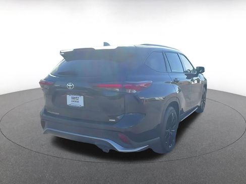 Used 2024 Toyota Highlander XSE image 14